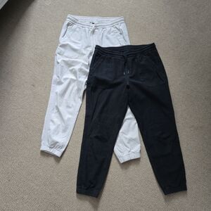 Bundle Of 2 Athleta Farallon Joggers Sz 8